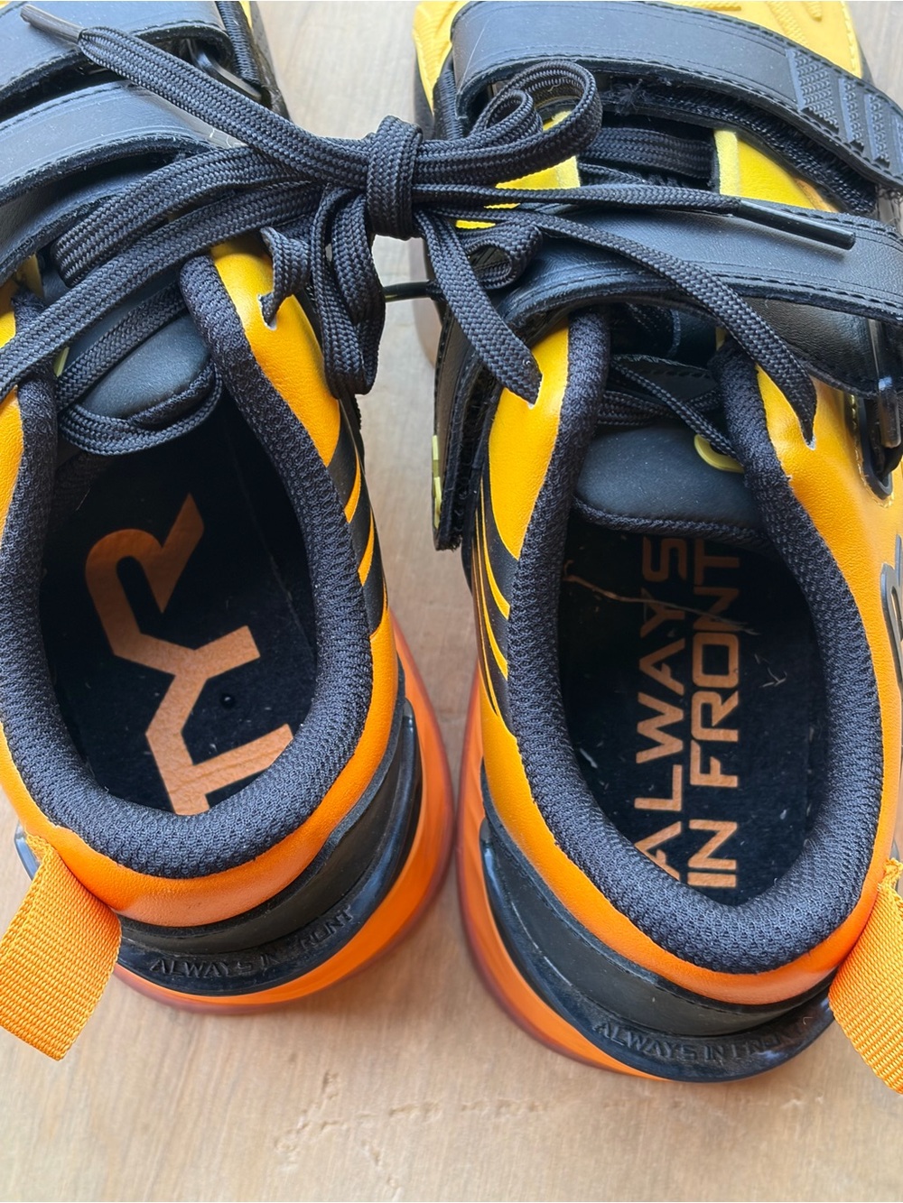 TYR lifters size 7.5 - Picture 9 of 11